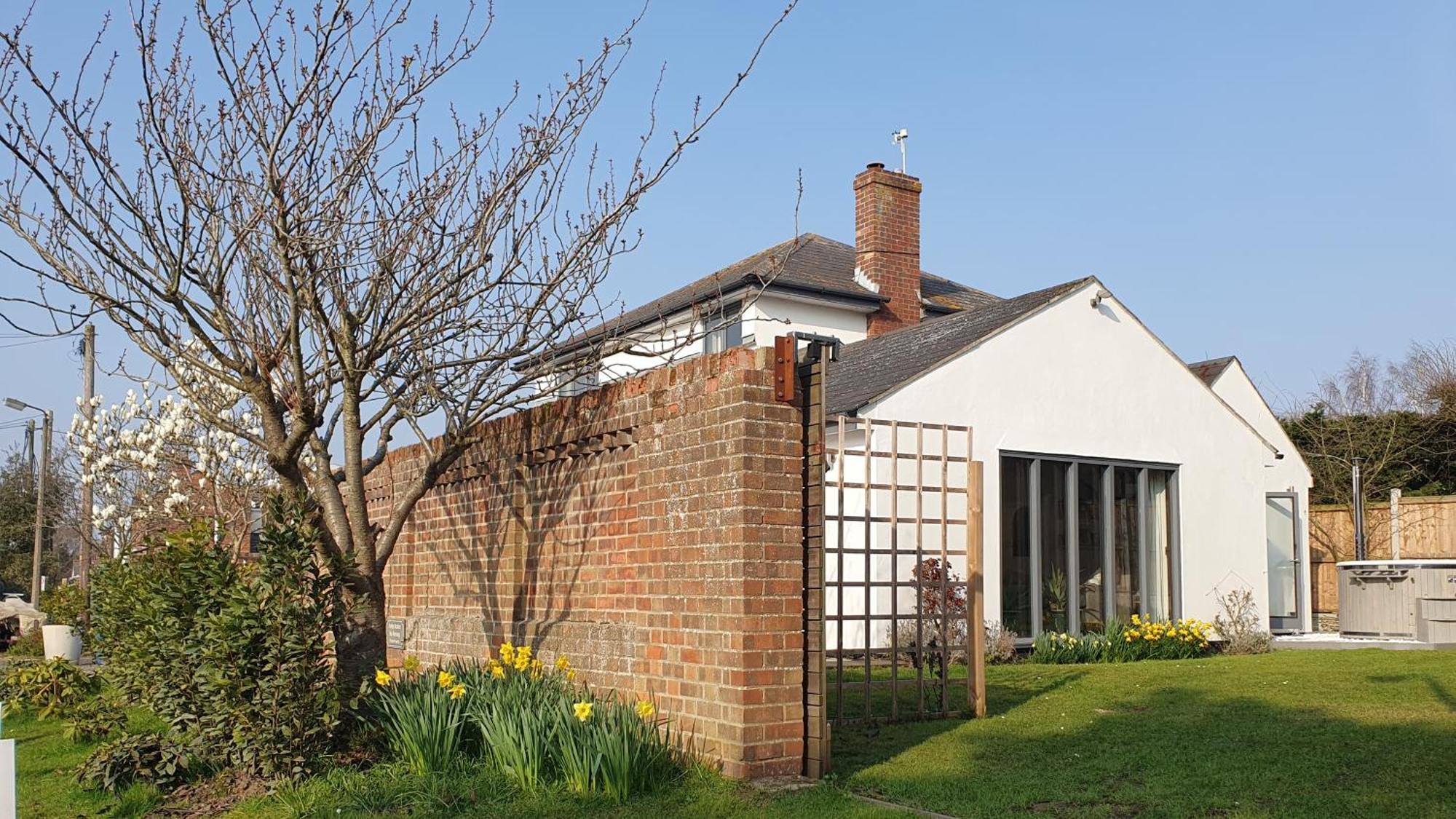 Island Retreat With Hottub Villa West Mersea Bagian luar foto